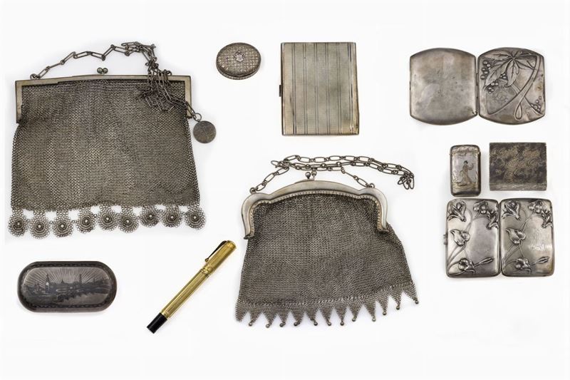 Group of silver accesorizes and a fountain pen  - Auction Fine Jewels - Cambi Casa d'Aste