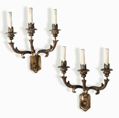 Coppia di Appliques a Tre Luci in Legno Intagliato e Dorato, XX Secolo