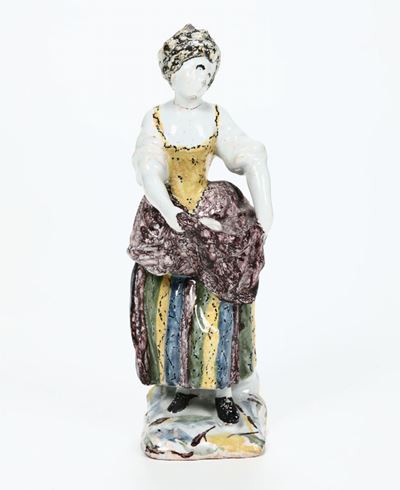 Figurina di Contadinella Probabilmente Italia Meridionale, XIX Secolo