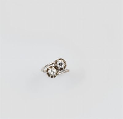 Anello con Due Diamanti di Vecchio Taglio