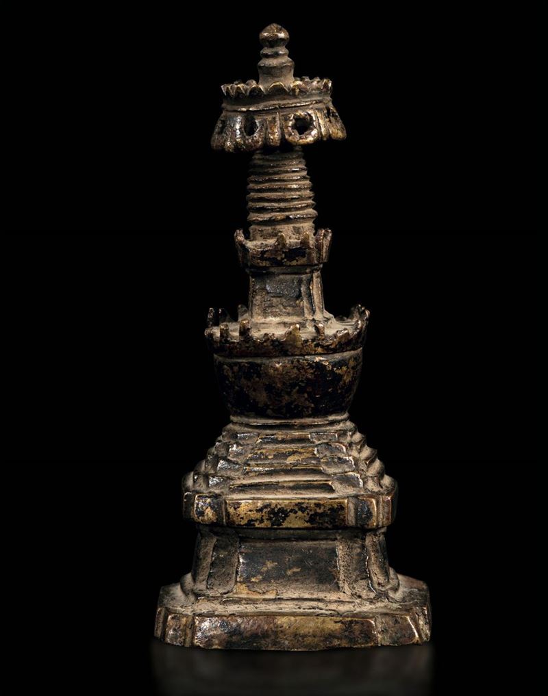 Stupa in bronzo, Tibet, XVIII secolo  - Asta Arte Orientale - Cambi Casa d'Aste