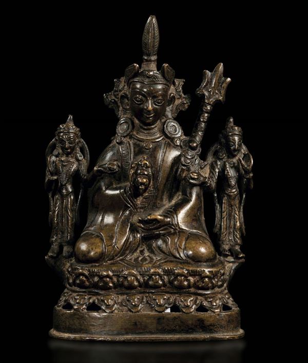 Figura di Lama con Dorje seduto su doppio loto in bronzo, Nepal, XIX secolo