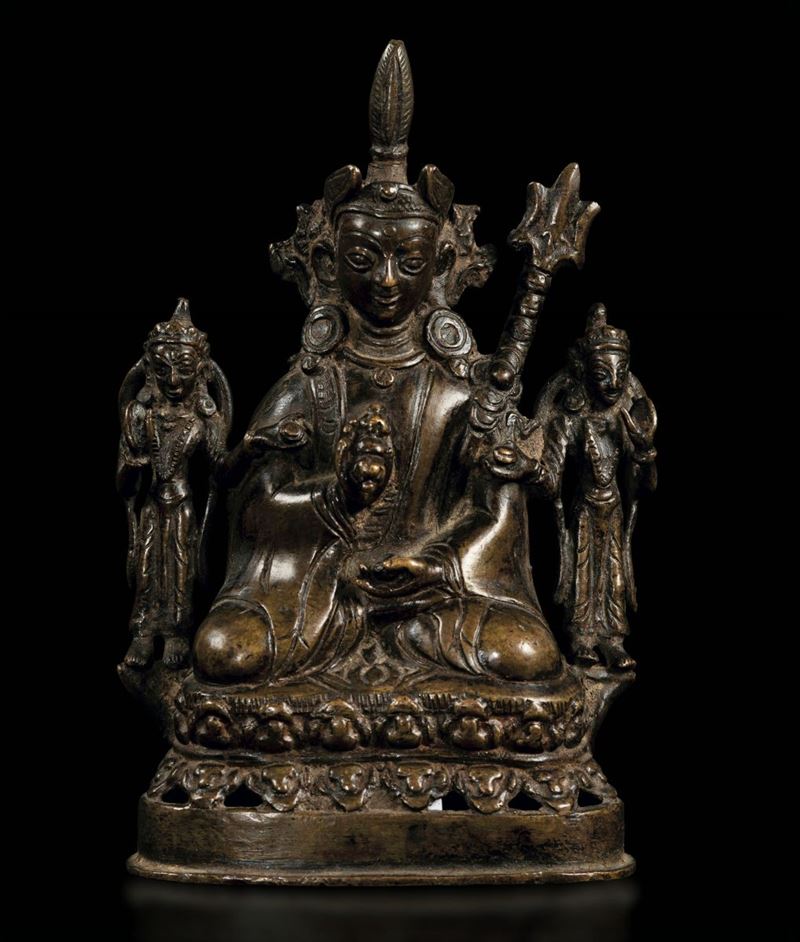 Figura di Lama con Dorje seduto su doppio loto in bronzo, Nepal, XIX secolo  - Asta Arte Orientale - Cambi Casa d'Aste