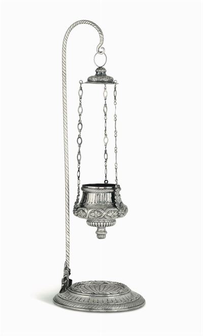 Lampada Votiva Ner Tamid (?) in Argento Fuso, Sbalzato e Cesellato. Lampada Napoli Prima Metà del...