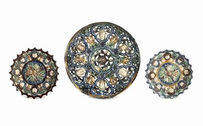 Un’alzatina e Due Coppe Francia, alla Maniera di Bernard Palissy, Prima Metà del XVII Secolo