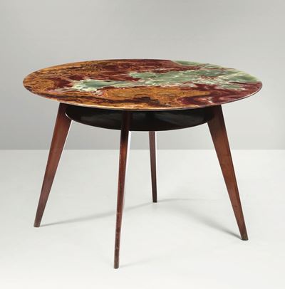 Tavolo con Struttura in Legno e Piano in Onice.