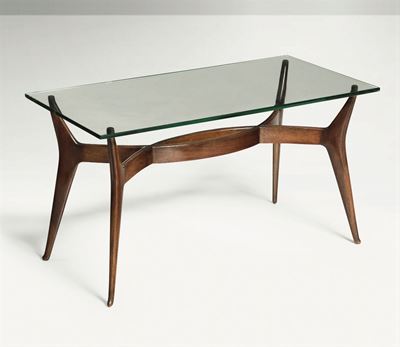 Tavolo Basso con Struttura in Legno e Piano in Vetro.