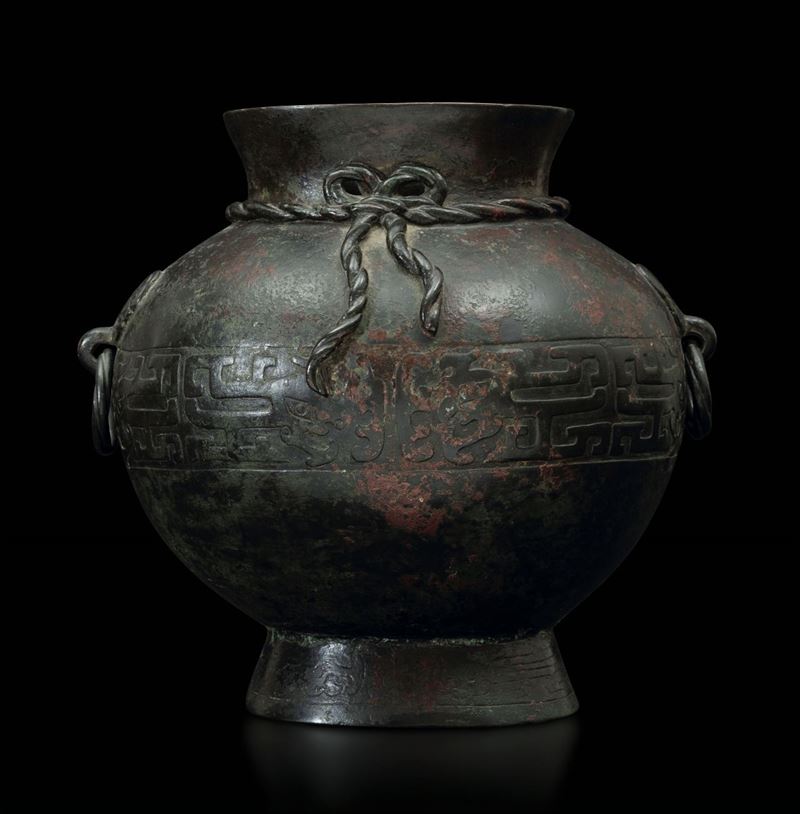 A bronze vase, China, Ming Dynasty, 1600s  - Auction Fine Chinese Works of Art - Cambi Casa d'Aste