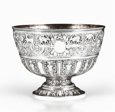 Coppa in Argento Fuso, Sbalzato e Cesellato. Londra 1898?