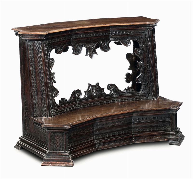 Inginocchiatoio in noce intagliato, XVII-XVIII secolo  - Auction Fine Art - Cambi Casa d'Aste