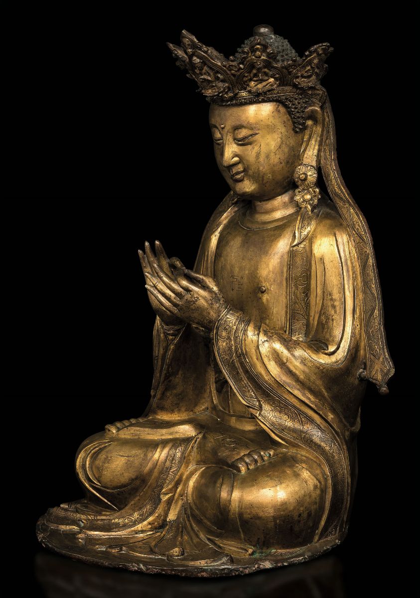 Grande e Magnifica Figura di Vairocana in Bronzo Dorato, Cina, Dinastia Ming, XVI Secolo