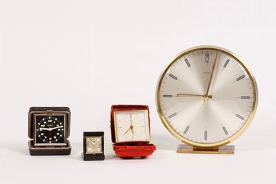Set di 4 Pendolette da Scrivania in Ottone Dorato e Metallo. Realizzate nel 1960 Circa