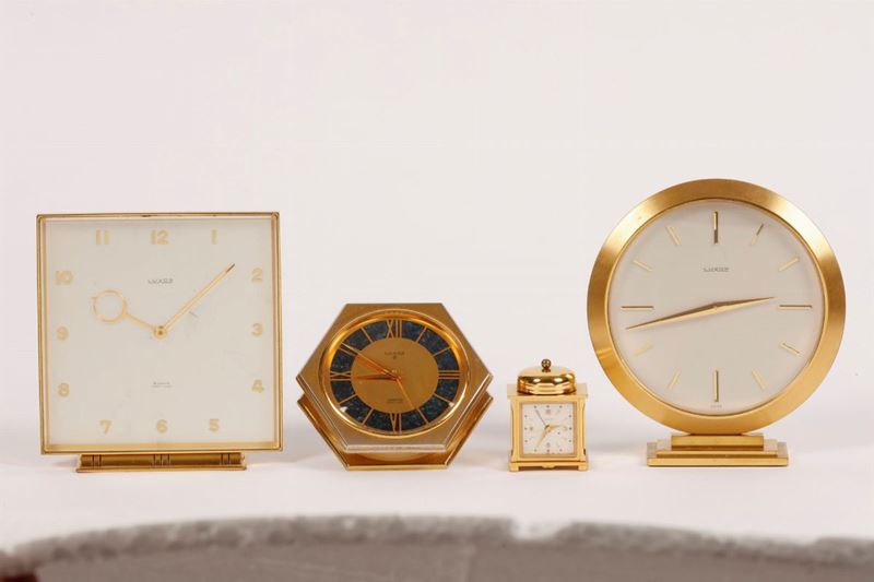 LUXOR : LUXOR, set di 4 pendolette da tavolo in ottone dorato.  - Auction Watches | Timed Auction - Cambi Casa d'Aste