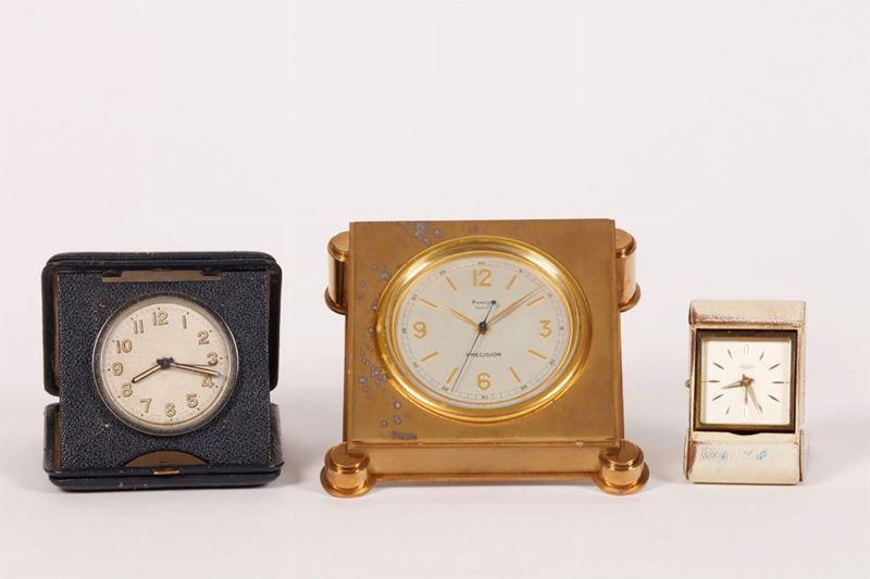  SET di 3 pendolette da scrivania firmate Poncin Saunders e Anonima, in ottone dorato. Realizzate nel 1960 circa  - Auction Watches and pocket watches - Cambi Casa d'Aste