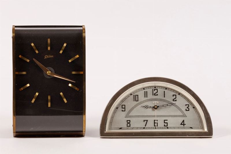 SET di 2 pendolette, in ottone dorato e metallo. Realizzate nel 1950 circa  - Auction Watches and pocket watches - Cambi Casa d'Aste