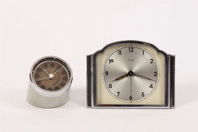 Set di 2 Pendolette da Scrivania in Metallo. Realizzate nel 1960 Circa