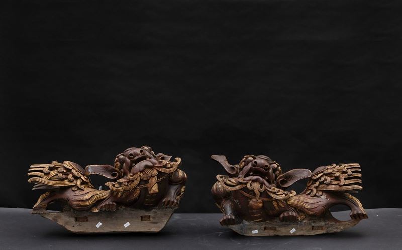 Two wood Pho dogs, China, late 1800s  - Auction Oriental Art - Cambi Casa d'Aste