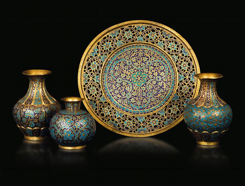 3 vases and a tray, Turkey, 1800s  - Auction Fine Chinese Works of Art - Cambi Casa d'Aste