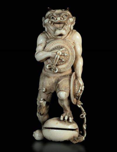 Figura di Demone Scolpita in Avorio, Giappone, Inizio XX Secolo