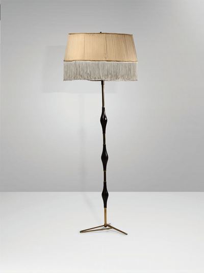 Lampada da Terra con Struttura in Ottone e Legno. Paralume in Tessuto.