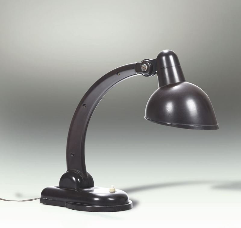 Lampada da tavolo con struttura in bachelite.  - Auction Design - Cambi Casa d'Aste