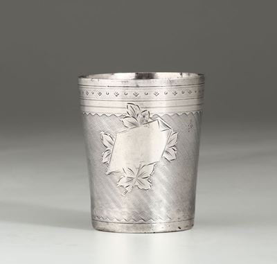 Bicchiere in Argento Sbalzato e Cesellato, Francia XIX-XX Secolo