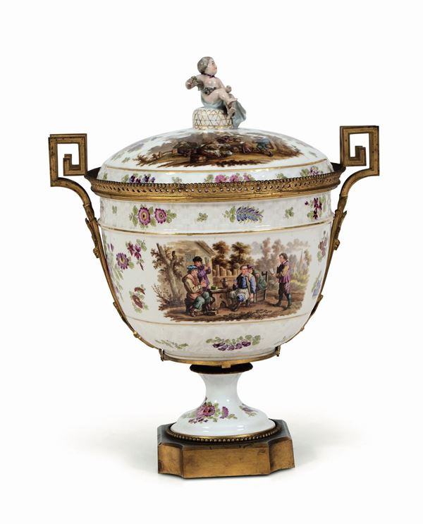 A porcelain vase, Paris, late 1800s