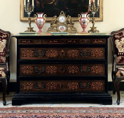 Coppia di Cassettoni Luigi XIV in Legno Lastronato ed Intarsiato, XVIII Secolo