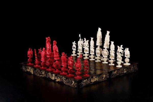A chessboard with ivory pieces, China, early 1900s
