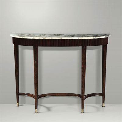 Consolle con Struttura in Legno, Puntali in Ottone e Piano in Marmo.