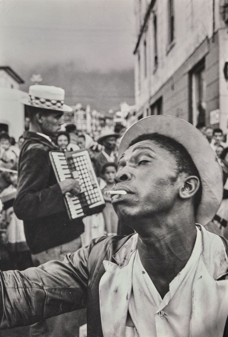 Ian Berry (1934) Coon Carnival Capetown, 1961  - Asta Fotografia - Cambi Casa d'Aste