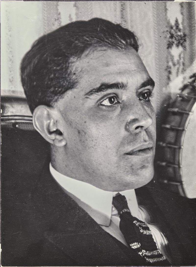 Man Ray (1890-1976) Juan Gris, 1922  - Asta Fotografia - Cambi Casa d'Aste