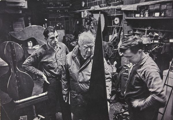 Inge Morath (1923-2002) Alexander Calder, Waterbury foundry, 1964
