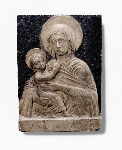 Madonna con Bambino Altorilievo in Pietra D’istria Policroma. Scultore Veneto o Dalmata XV-XVI Se...