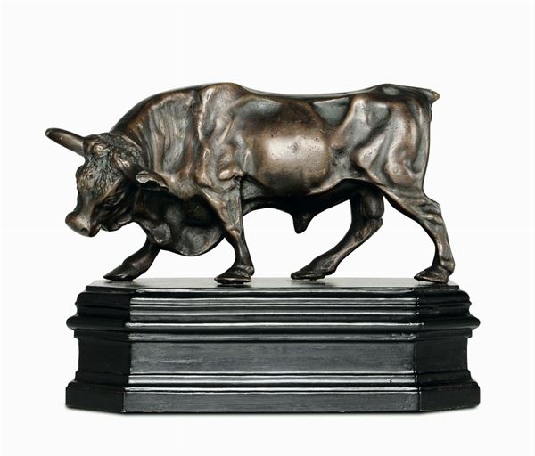 Toro in bronzo fuso, cesellato e patinato, fonditore del XIX secolo