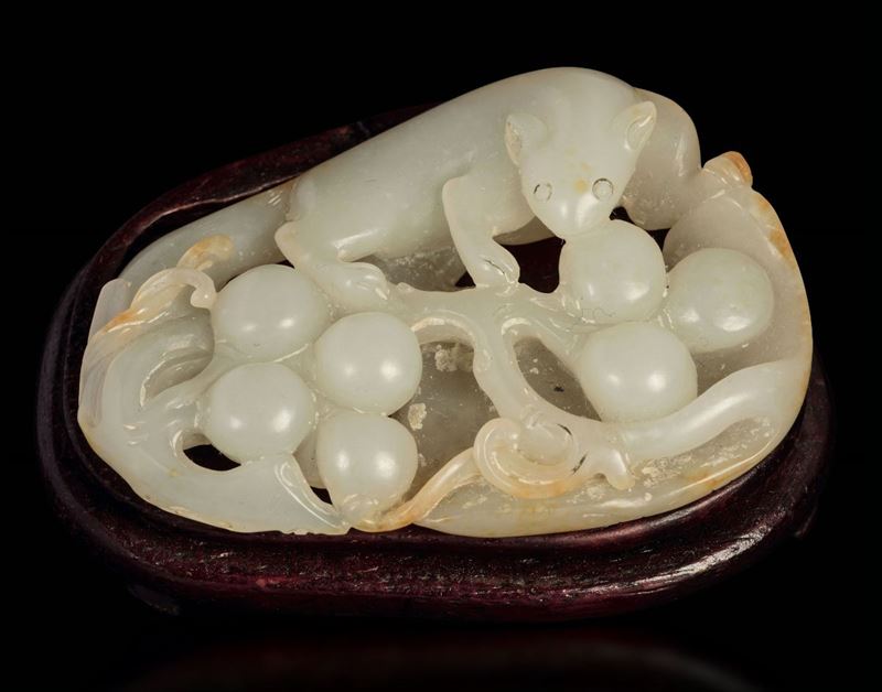 A jade group, China, Qing Dynasty, Qianlong period  - Auction Fine Chinese Works of Art - Cambi Casa d'Aste