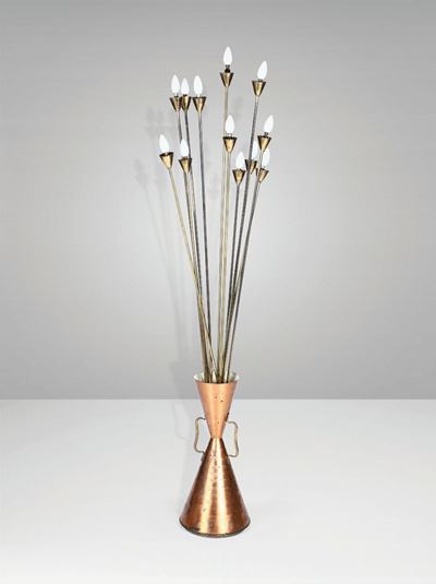 Lampada da Terra con Struttura in Ottone Ramato e Ottone.