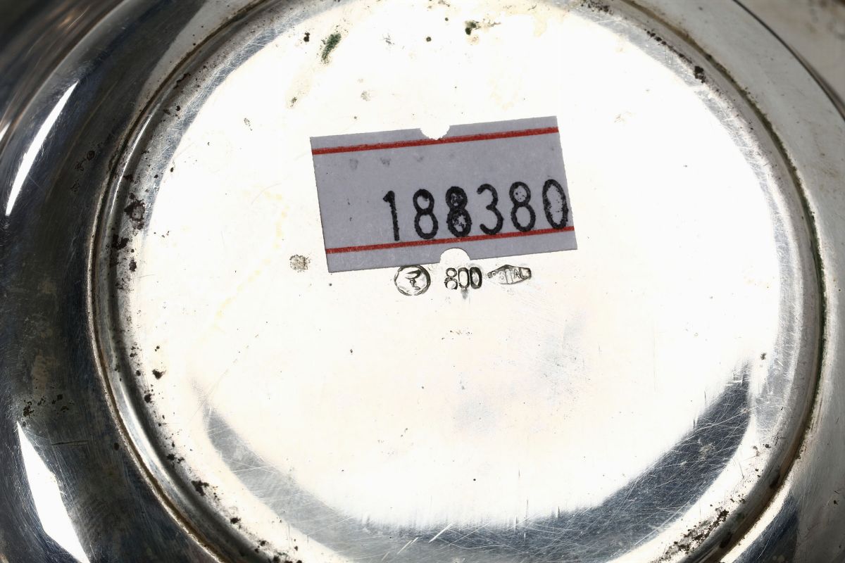 Diciannove Piatti e Dodici Coppette in Argento, Varie Manifatture Italiane del XX Secolo
