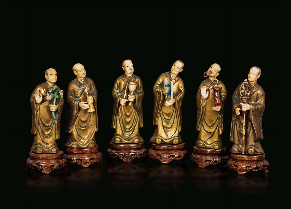 Diciotto Figure di Saggi in Rame Dorato e Avorio, Cina, Inizi XX Secolo