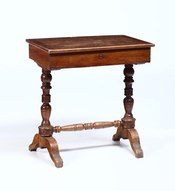 Tavolino da lavoro in legno, XIX secolo