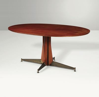 Tavolo con Struttura e Piano in Legno. Sostegni in Ottone.
