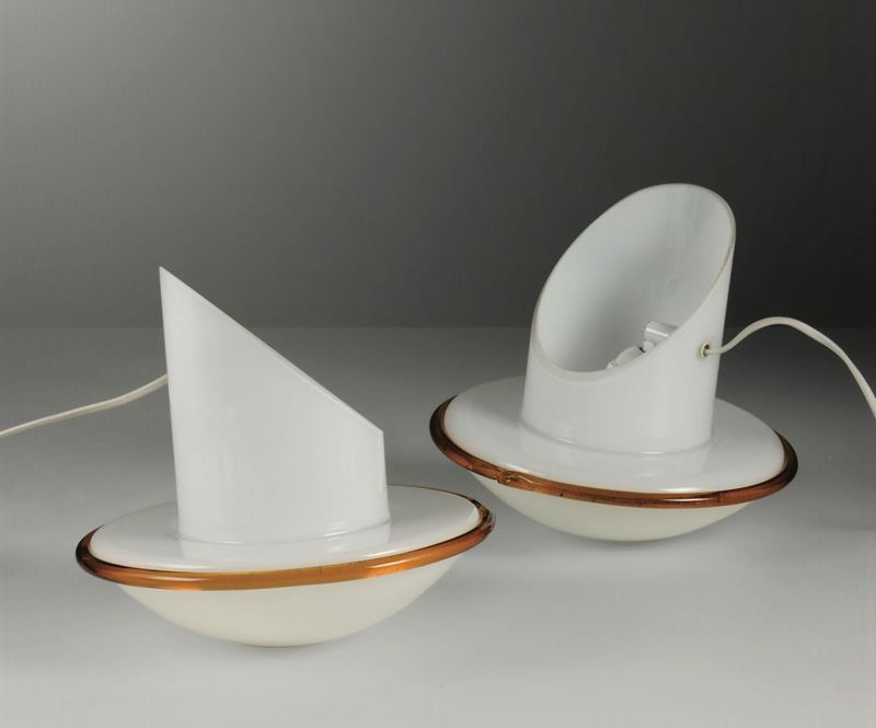 Coppia di lampade da tavolo in vetro con dettagli in metallo.  - Asta Design - Cambi Casa d'Aste