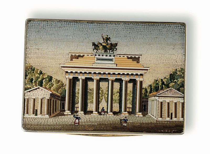 Scatola rettangolare in oro. Sul coperchio micromosaico raffigurante la porta di Brandeburgo. Maestranze romane del XIX secolo  - Asta Fine Art - Cambi Casa d'Aste