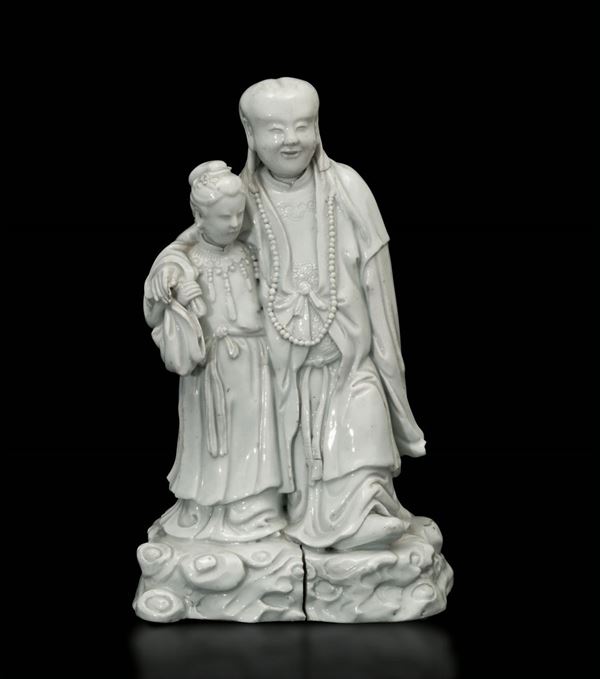 Gruppo in porcellana Blanc de Chine Dehua raffigurante gruppo familiare, Cina, XVIII secolo