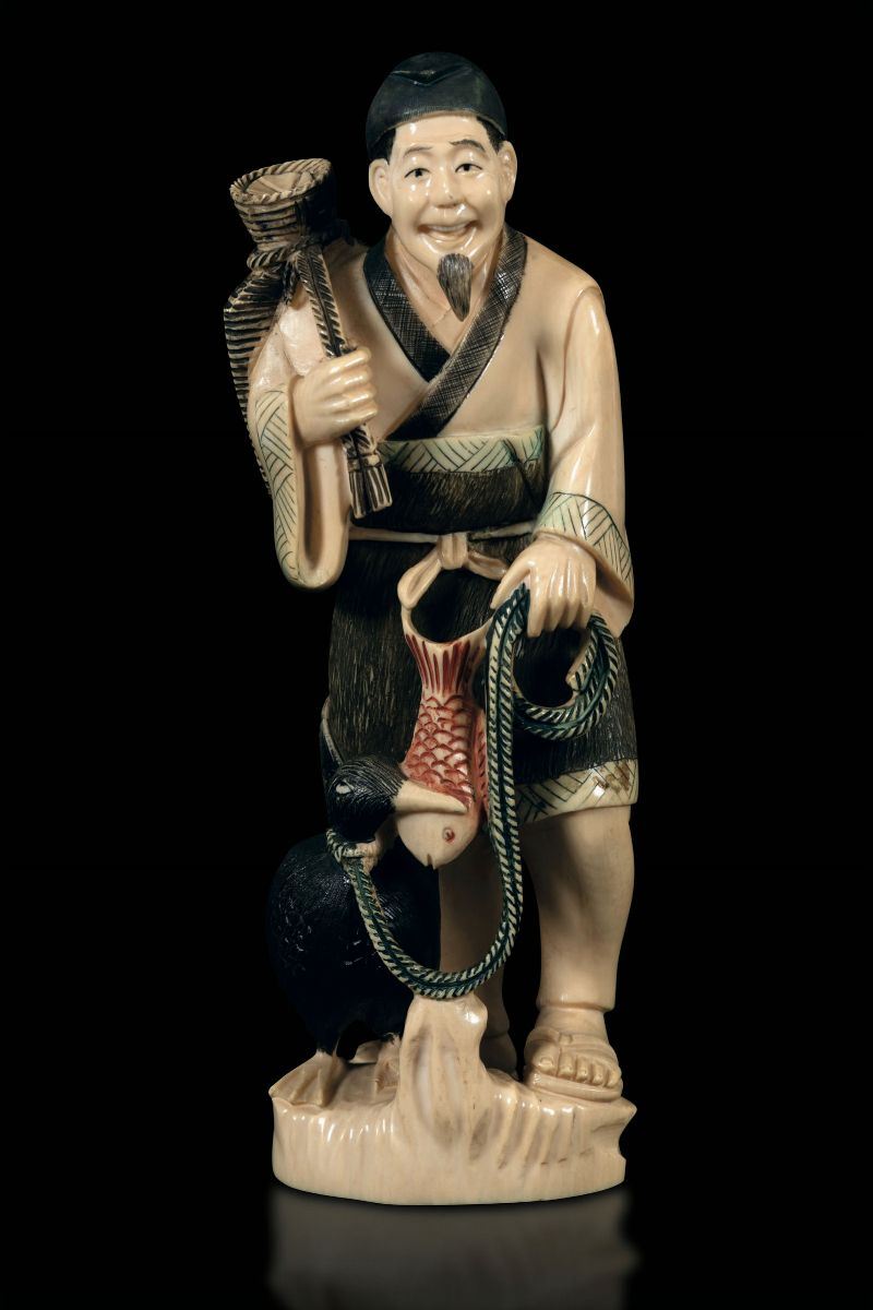 Figura di pescatore scolpita in avorio, Cina, inizi XX secolo  - Asta Arte Orientale - Cambi Casa d'Aste