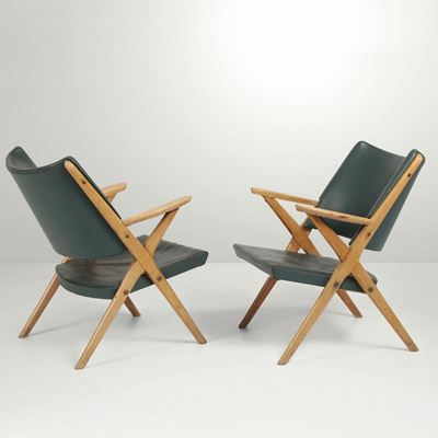 Coppia di Poltrone in Legno con Rivestimenti in Skai. Prod. Italia, 1950 Ca