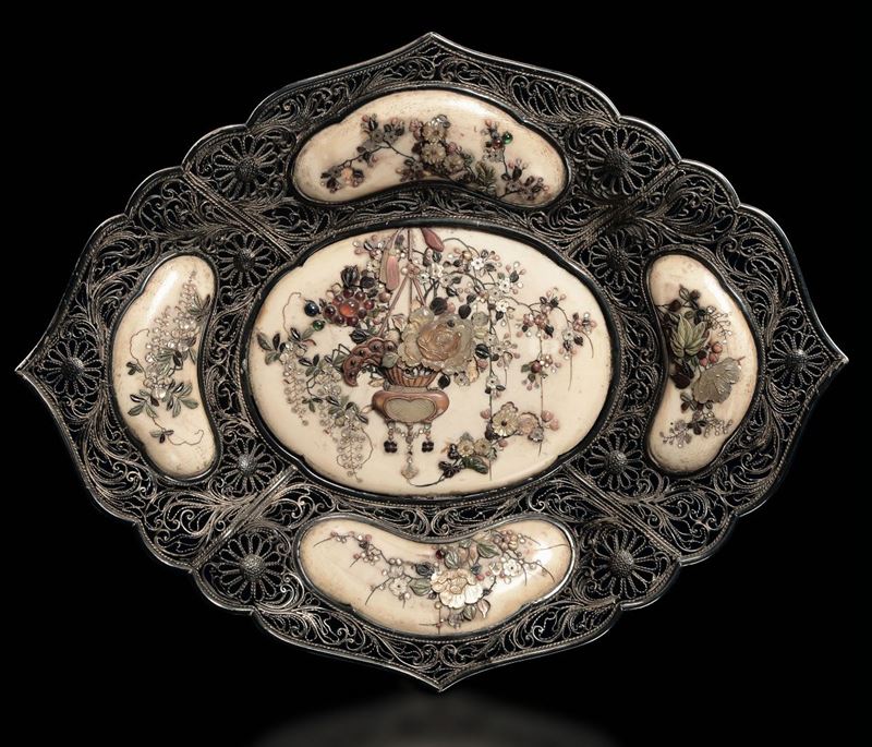 A basket, Japan, Meiji period, late 1800s  - Auction Fine Chinese Works of Art - Cambi Casa d'Aste