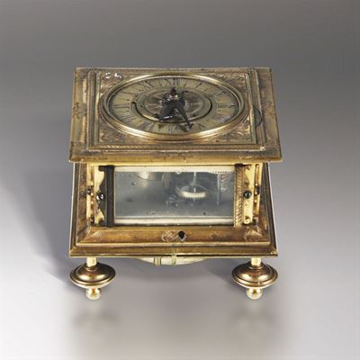 Orologio a Saliera in Bronzo Dorato con Quadrante Orizzontale. Davide Weberstug, XVII Secolo