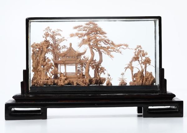 Gruppo in legno scolpito raffigurante paesaggio con pagode, Cina, inizi XX secolo