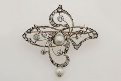 Spilla con Diamanti di Vecchio Taglio e Perle